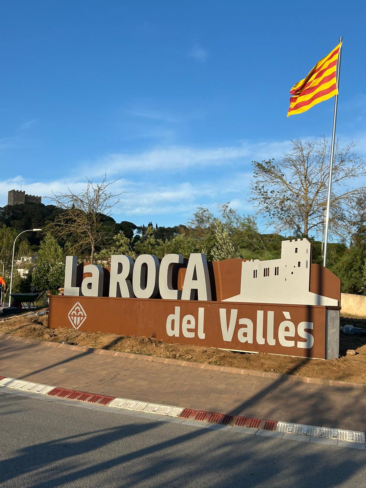 La Roca del Vallès potencia la seva identitat amb la instal·lació de lletres de benvinguda als accessos de la Roca, la Torreta i Santa Agnès