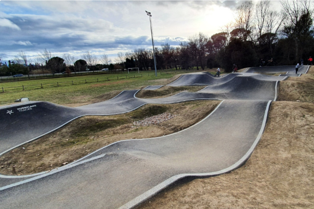 L'Ajuntament aposta pels esports de roda amb un Pumptrack al Parc Creu de la Torreta